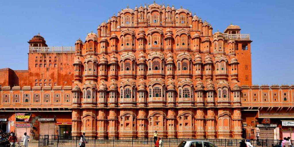 Hawa Mahal, a stunning palace with intricate latticework and honeycomb design, in Jaipur, Rajasthan, India