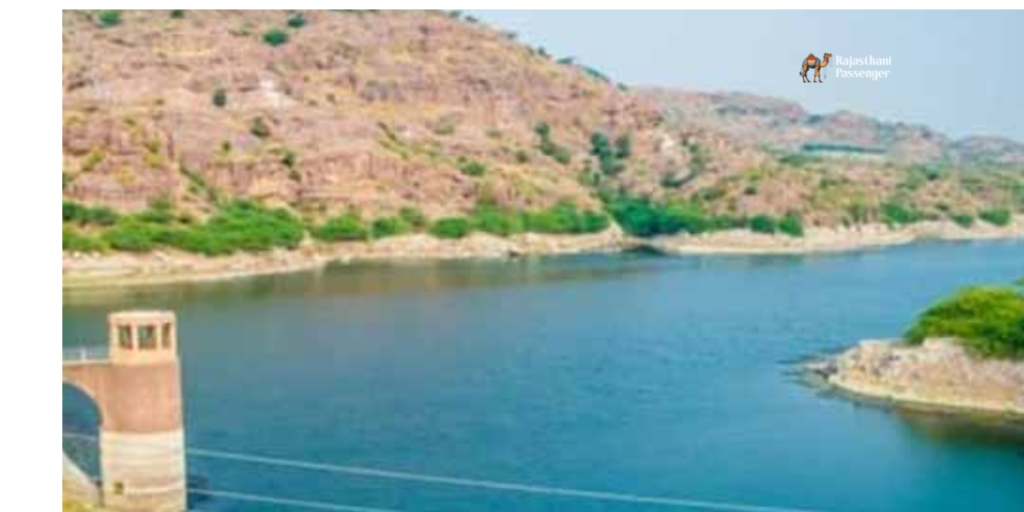 Kaylana Lake in Jodhpur, Rajasthan: A serene body of water surrounded by arid landscapes, with clear blue skies reflecting in the tranquil surface.