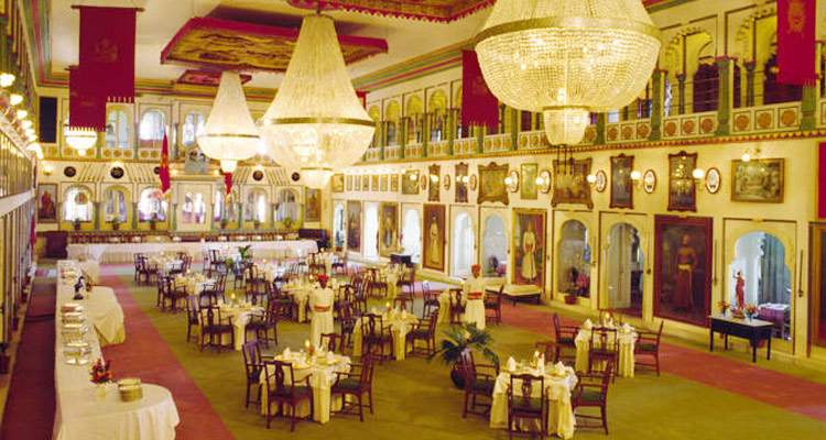 Image of Crystal Museum in Udaipur sourced from Google, showcasing the exquisite crystal artifacts and opulent displays within.