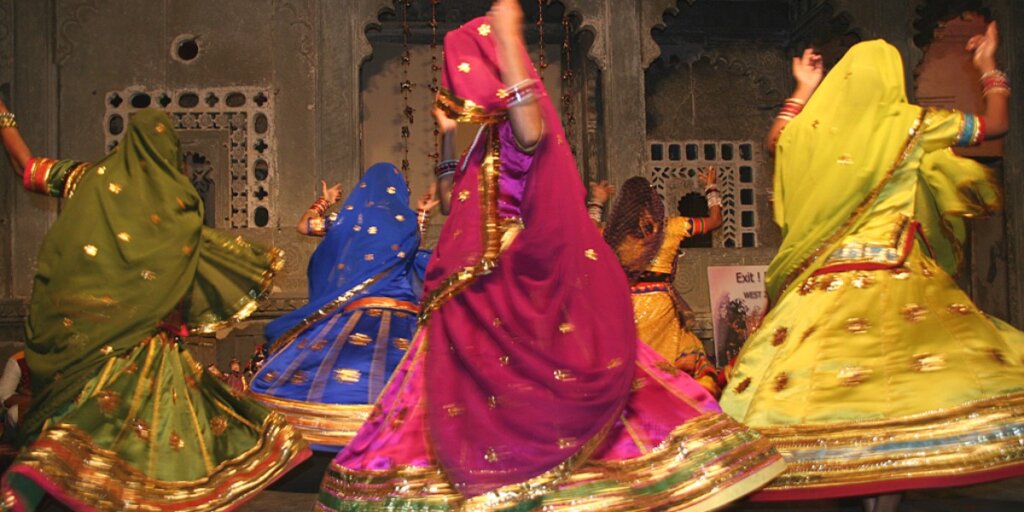 Rajasthani folk dance performance" - Image by Dey Alexander | Get this image on: Flickr